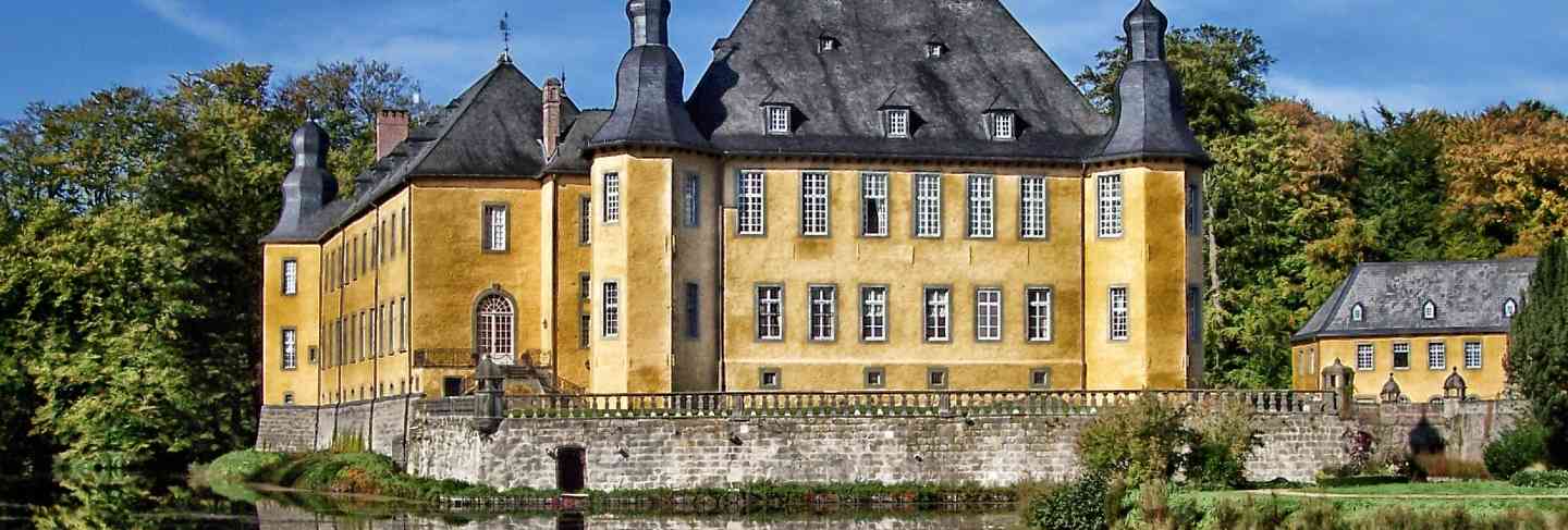 Landmark juchen germany castle dyck building
