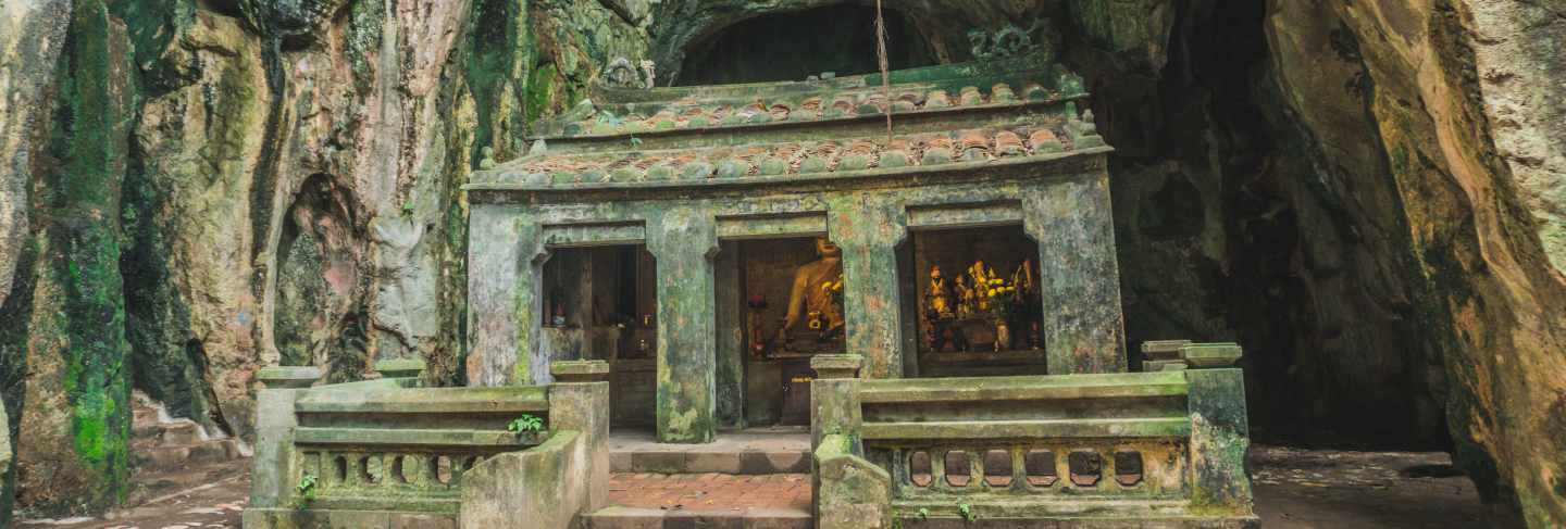 Huyen khong cave with shrines, marble mountains, vietnam
