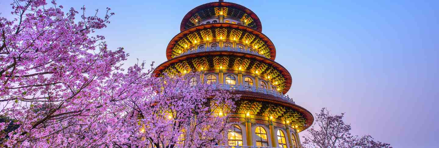Tianyuan temple nighttime
